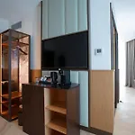 Circle6 Hotel