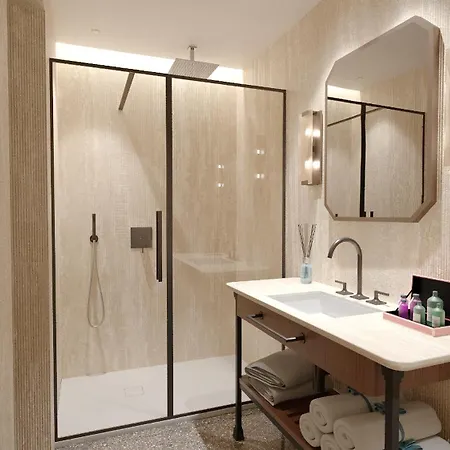 Circle6 Hotel 4*