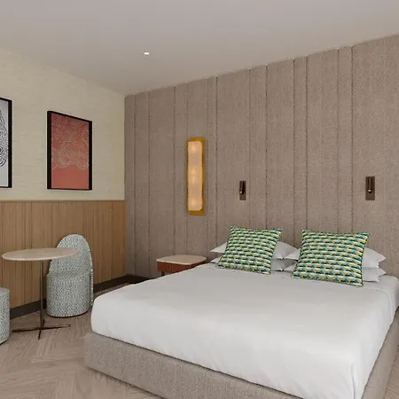 Hotel Circle6 4*