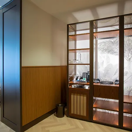 Circle6 Szálloda 4*