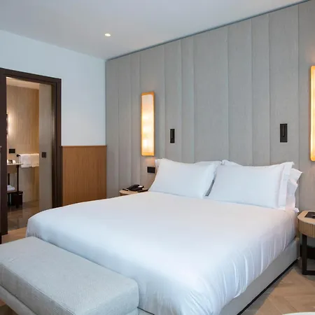 Circle6 Hotel 4*